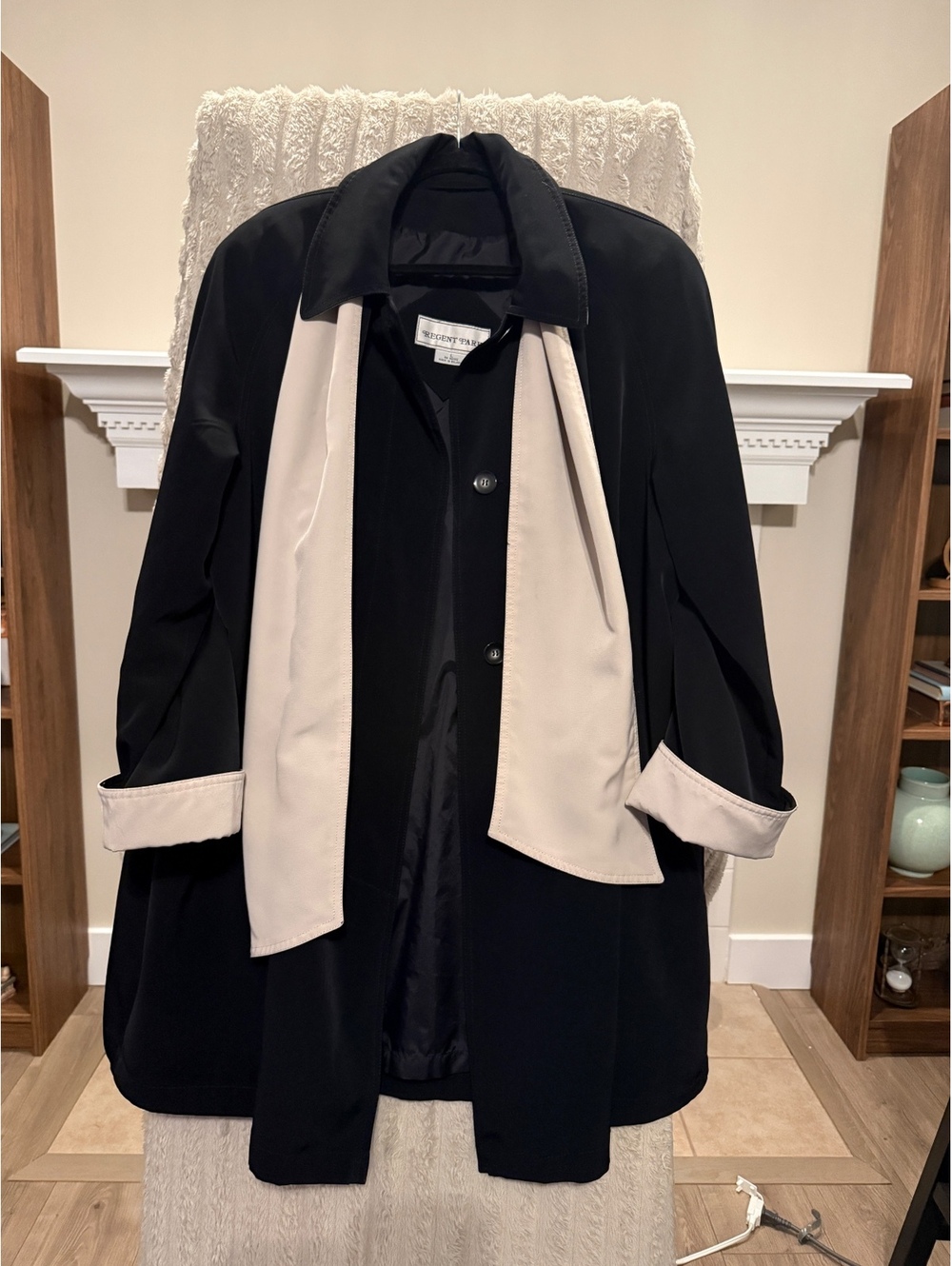 90’s-‘00’s era Regent Park Women Size L Black Coat with Ivory Trim